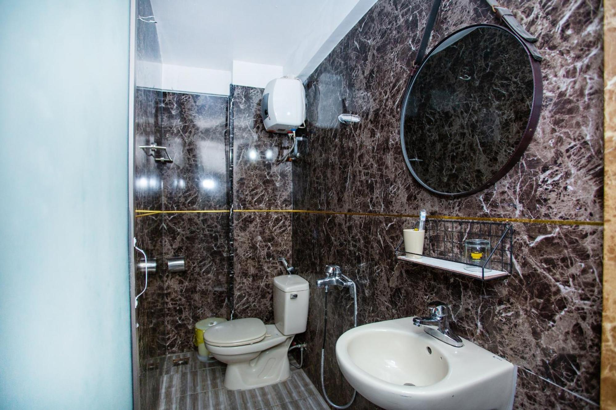 Mickey Homestay Hue Exterior photo